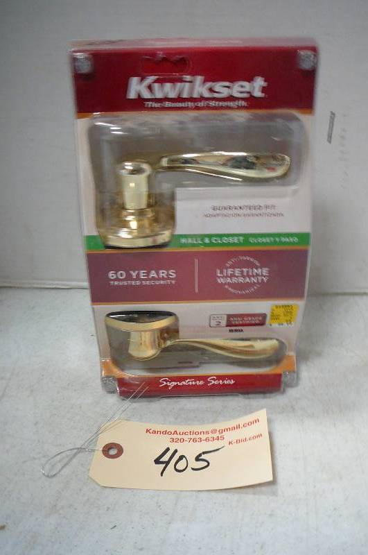 lot 405 image: Kwikset Hall & Closet Signature Series