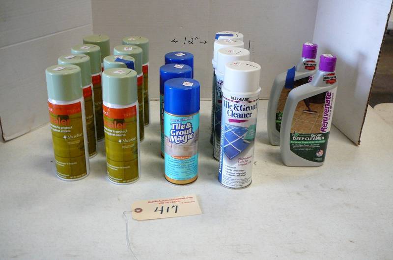 lot 417 image: Misc House Cleaning Supplies