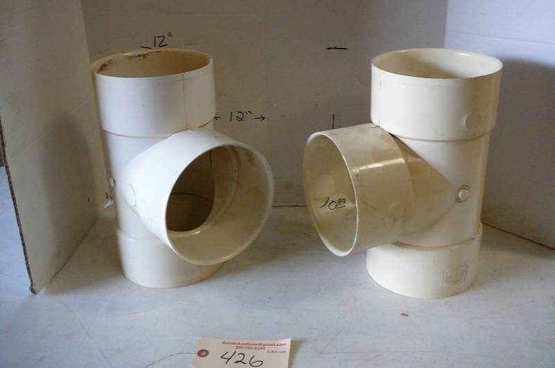 lot 426 image: PVC Ts