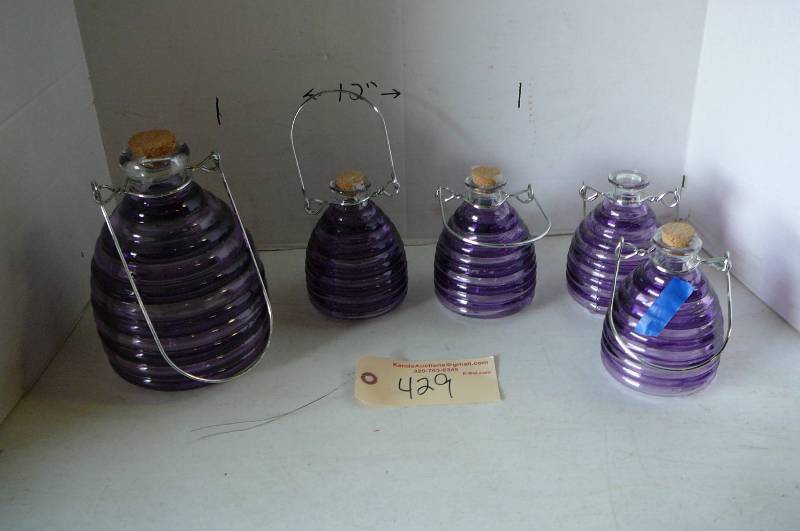 lot 429 image: Set of Hanging Jars