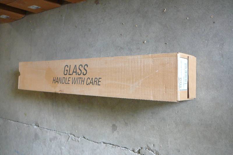 lot 434 image: Fluorescent Lights