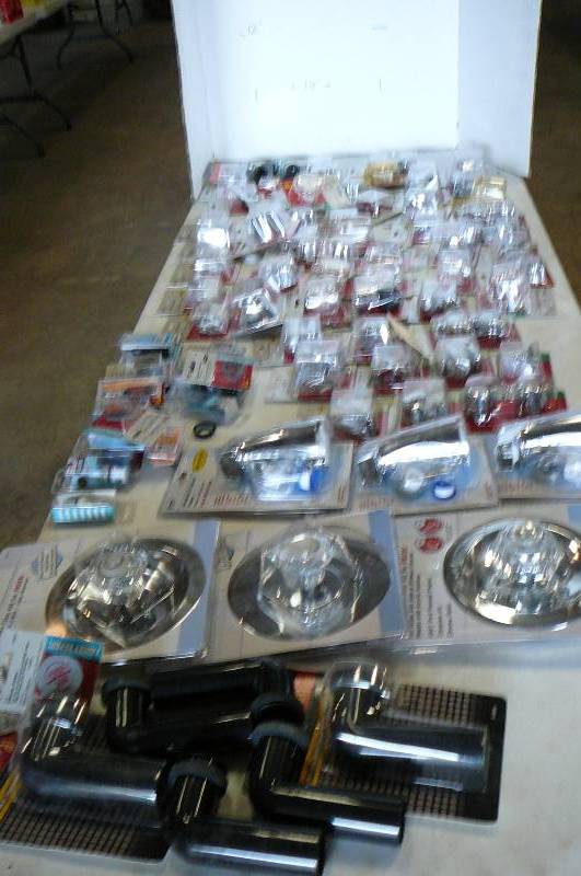 lot 453 image: Plumbing Supplies & Faucet Handles