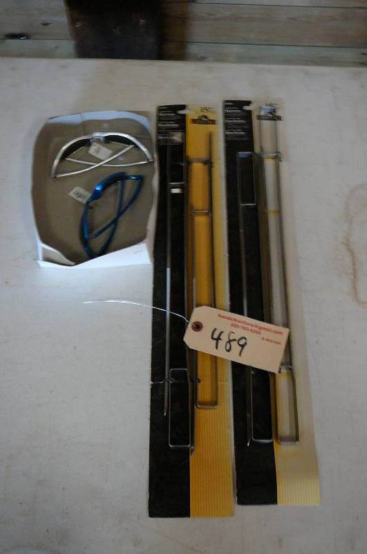 lot 489 image: Skewers & Sunglasses