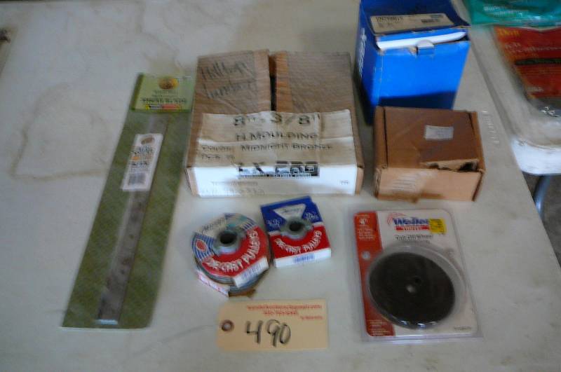 lot 490 image: Misc Items