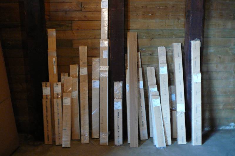 lot 502 image: Misc Large Lot of Thermo-Tech Window Jambs