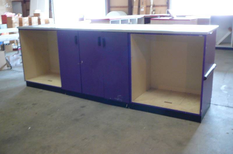 lot 524 image: Purple Service Counter with Stainless Steel Top