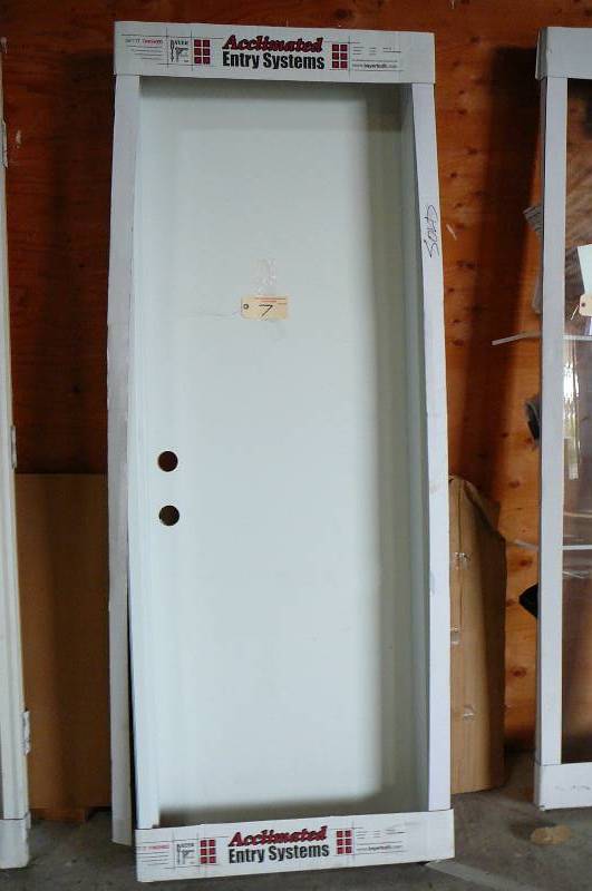 lot 7 image: Exterior Door