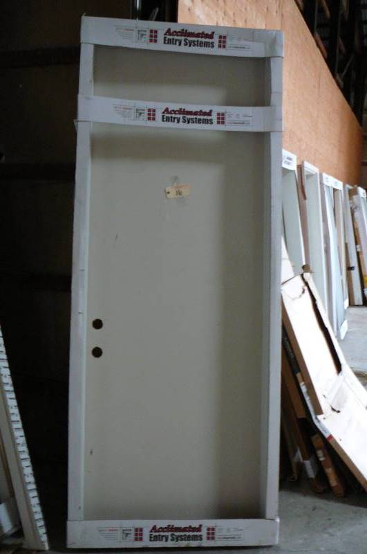 lot 16 image: Bayer Built Exterior Door with Jamb