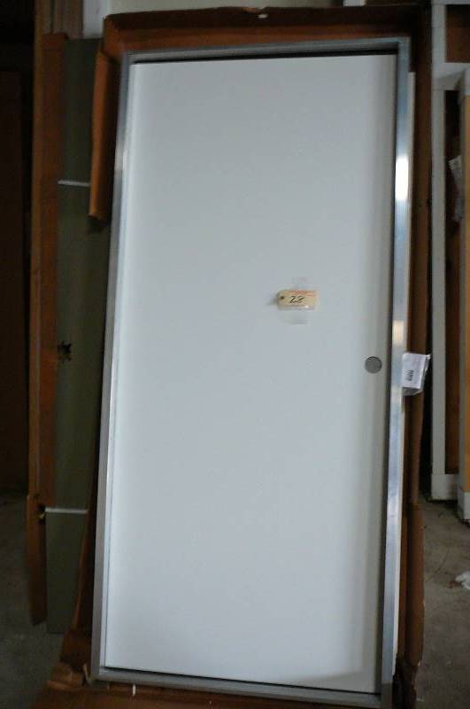 lot 28 image: Plyco Everlast Door