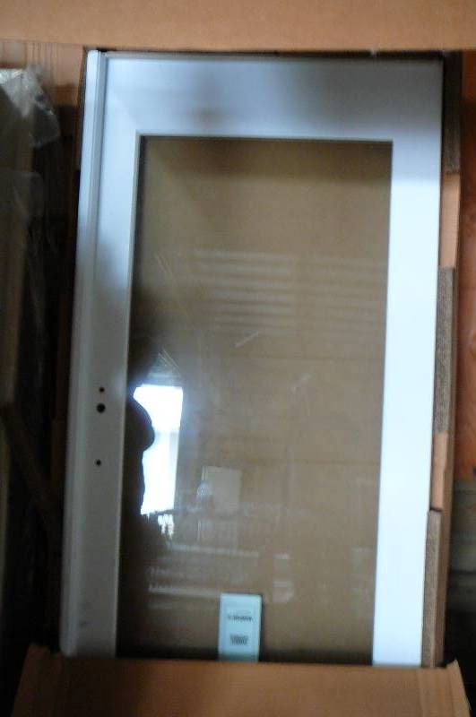 lot 60 image: Marvin French Door