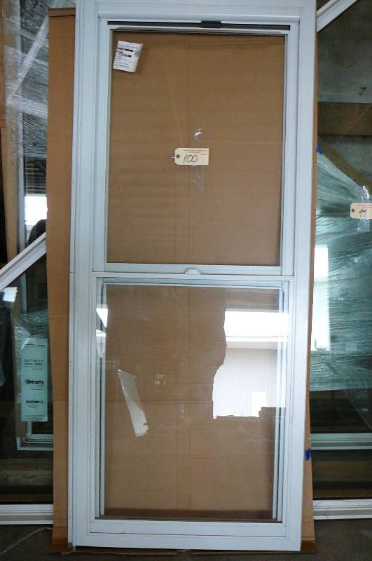 lot 100 image: Larson Storm Door