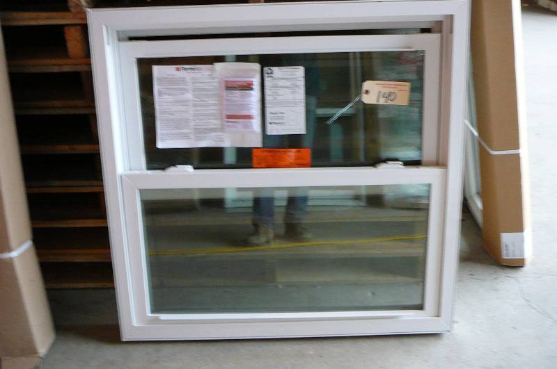 lot 140 image: Thermo-Tech Double Hung Window