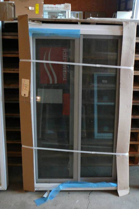 lot 141 image: Thermo-Tech Double Hung Window