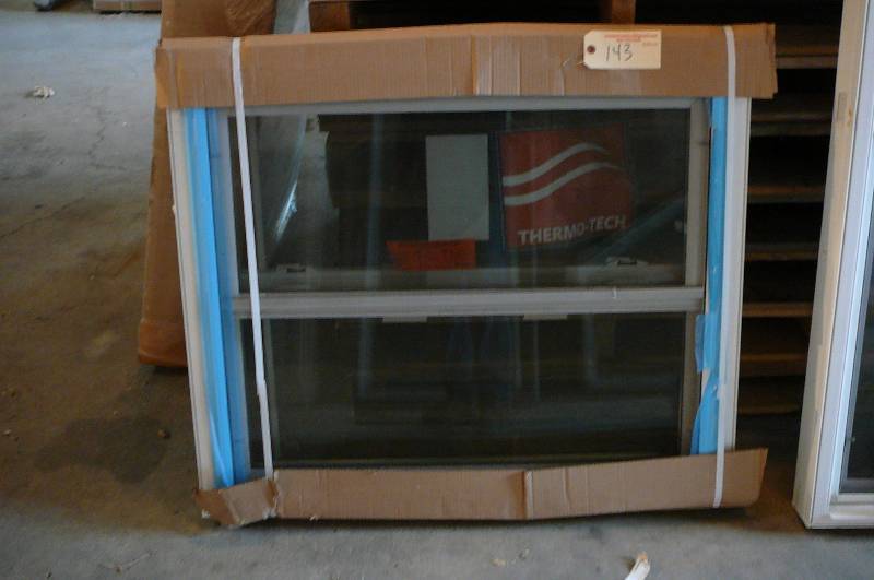 lot 143 image: Thermo-Tech Double Hung Window