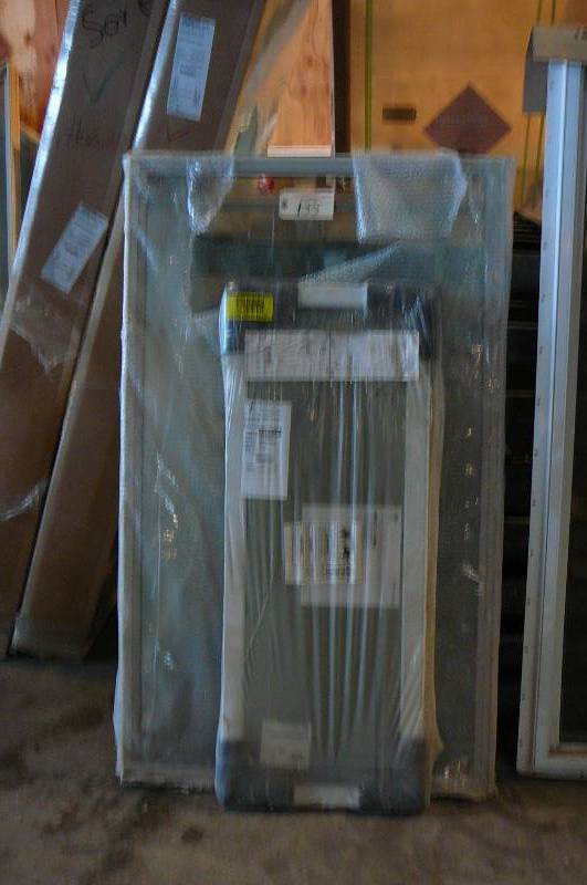 lot 155 image: Fargo Glass & Paint Sash (2)