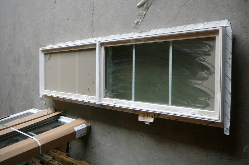 lot 163 image: White Window