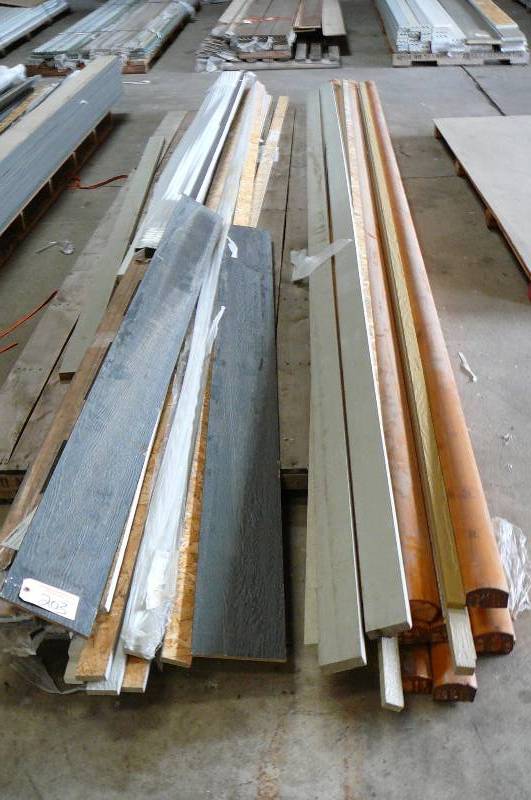 lot 203 image: Lot of Misc Trim