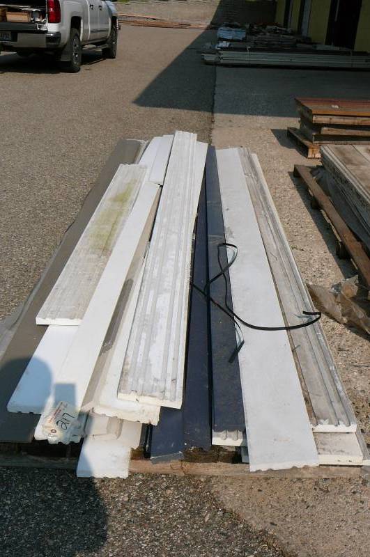 lot 217 image: Cement Board Siding & Trim