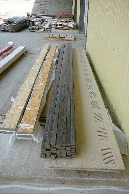 lot 224 image: LP 38 Series Vented Soffit & Trim