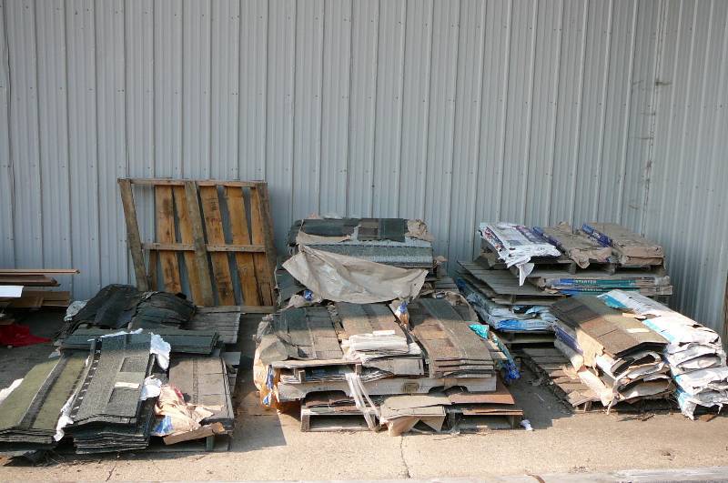 lot 247 image: Shingles