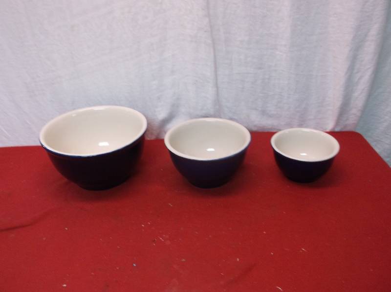 Nesting Bowls