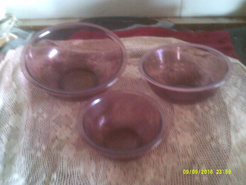 3 GLASS MIXING BOWLS