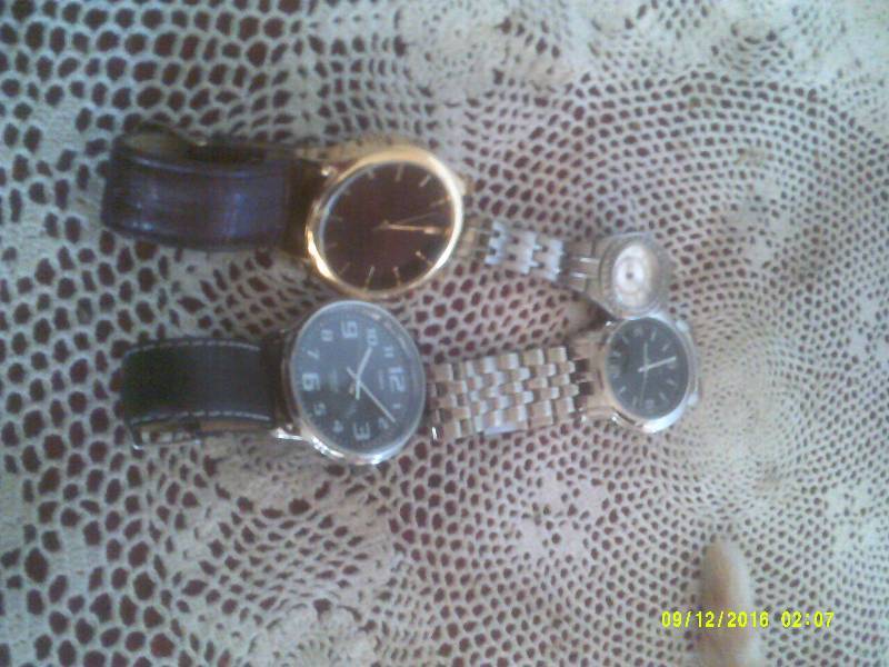 3 MENS 1 WOMENS WATCH