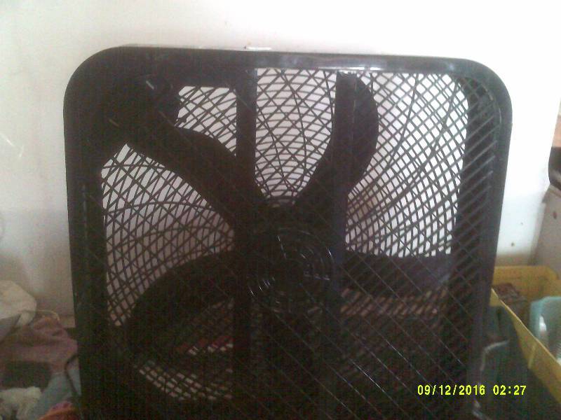 LG BOX FAN