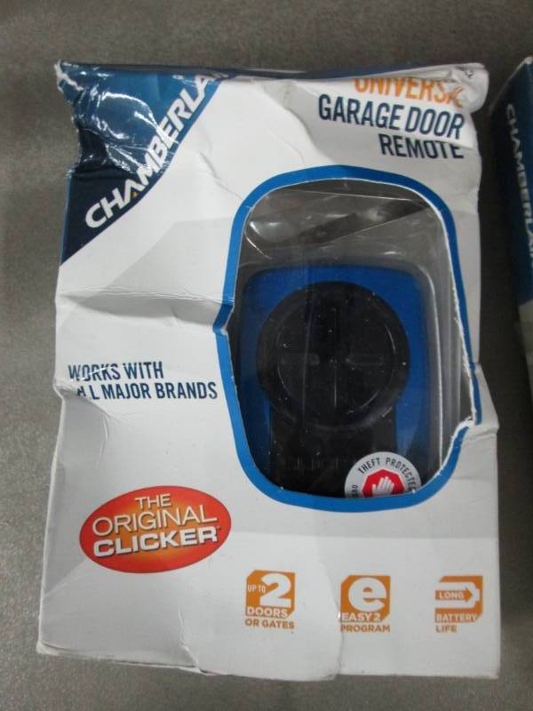 Chamberlain Clicker Blue Universal ...