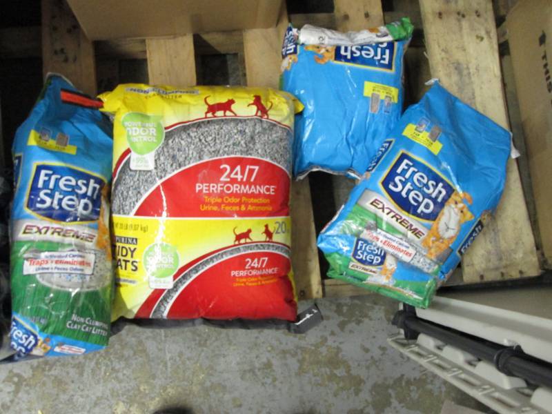 3 Damaged Bags Fresh Step Litter, 1...