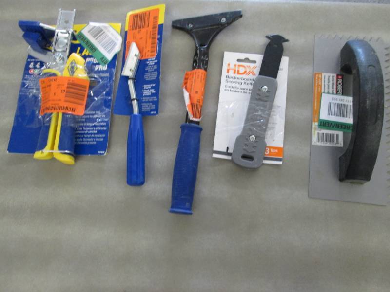 Lot of 5 Flooring Tools...