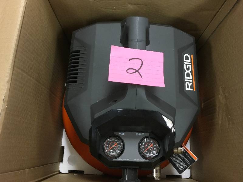 Ridgid 6 Gal. Pancake Compressor in working condition