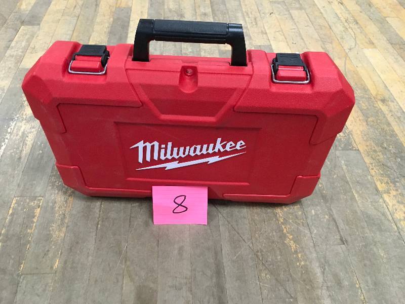 Milwaukee 1 in. SDS D-Handle Rotary Hammer  used in working conditions