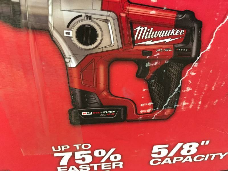 Milwaukee M12 FUEL 12-Volt Lithium-Ion 58 in. Brushless Cordless SDS-Plus Rotary Hammer Kit W(1) 4.0h Batteries & Hard Case in working conditions