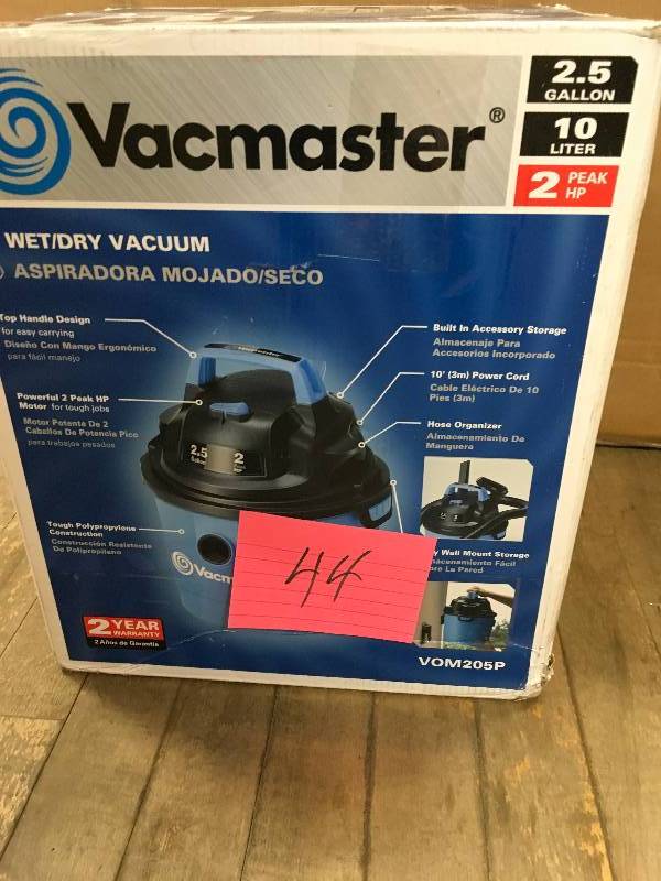 Vacmaster 2.5 Gal. Portable WetDry Vac in working conditions