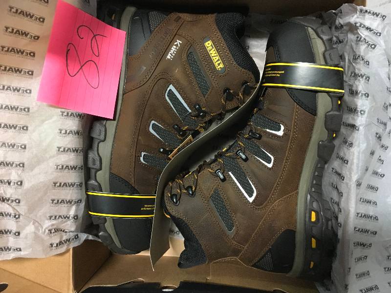 Dewalt Argon Mens Size 11(M) Brown KevlarLeather Puncture Resistant Aluminum Toe Waterproof 5.5 in. Work Boot not used