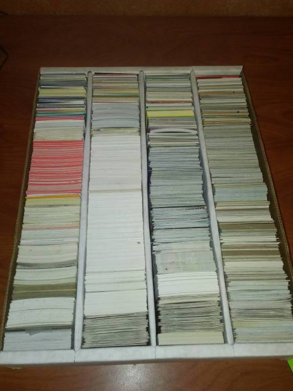 3000  MLB, NHL, NBA and NFL cards
