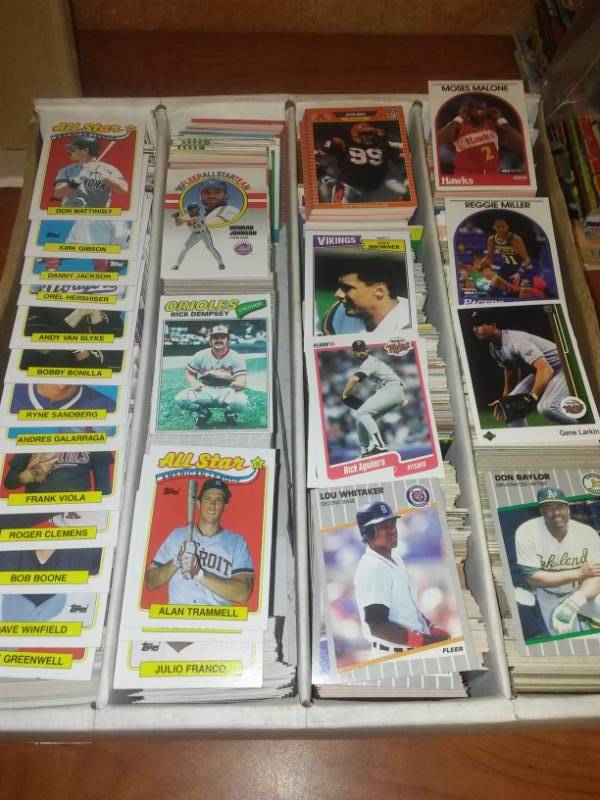 3000  MLB, NFL, NBA, NHL, variety 1977 on