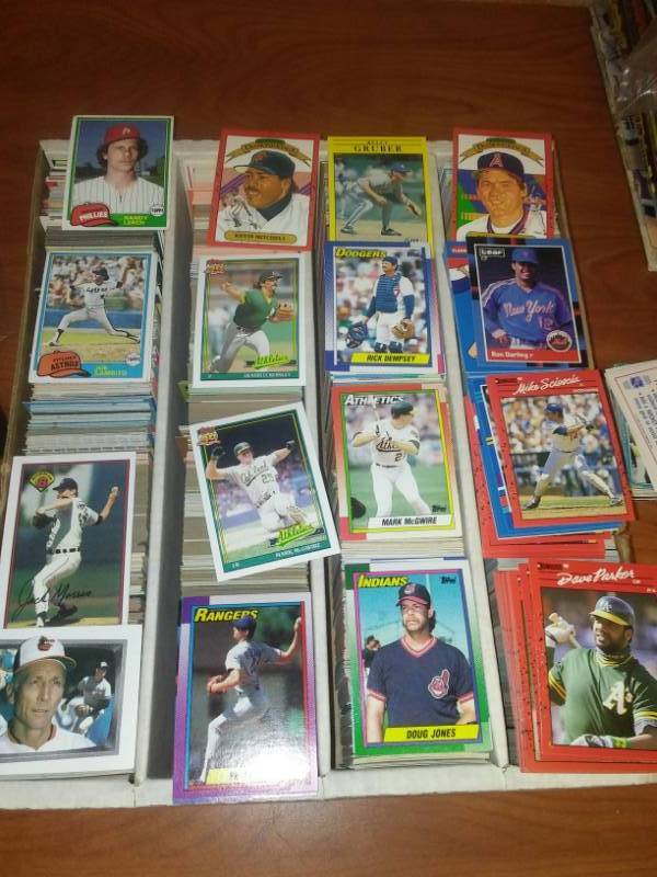 3000  MLB baseball cards