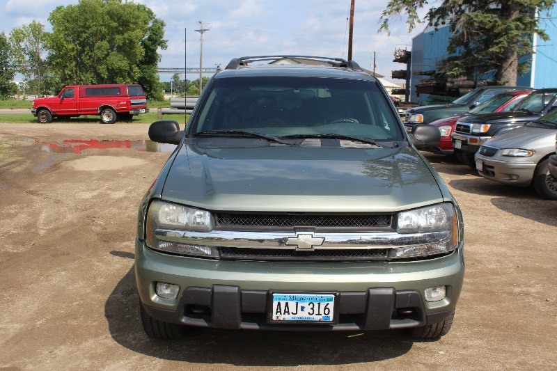 2003 Chevrolet Trailblazer LS 4x4 - 5.3l V8 - 7 Passenger -