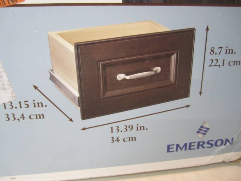 lot 39 image: Lot of 2 Closet Maid Impressions Ch...