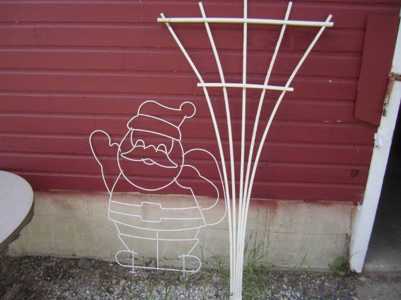 lot 52 image: Lot of 2 Yard Decor Santa is 43.5 ...