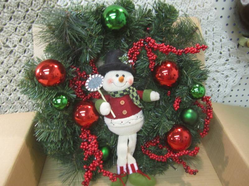 lot 61 image: 21 Light Up Snowman Wreath New in ...