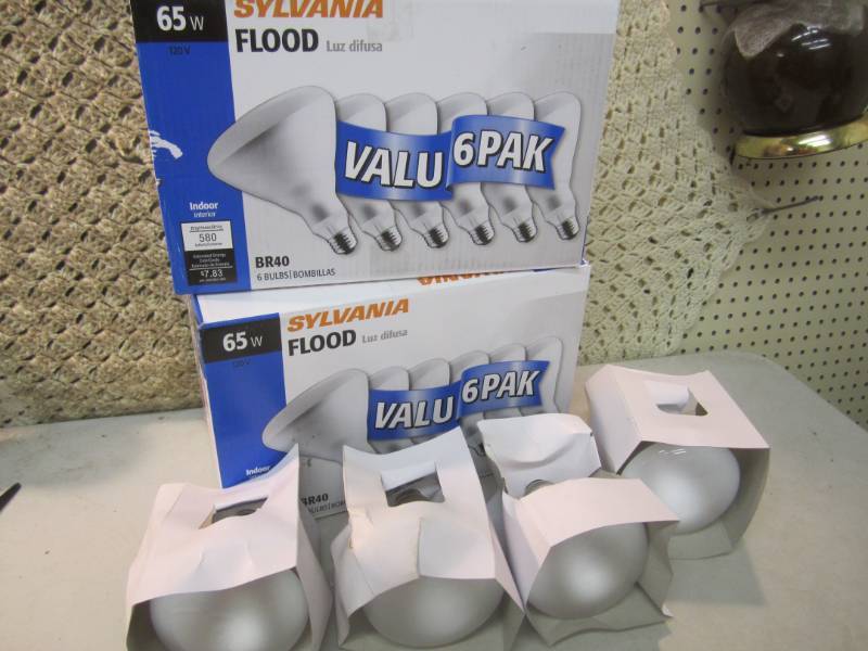 lot 124 image: 2 Boxes of Valu 6 Pak Sylvania 65W ...