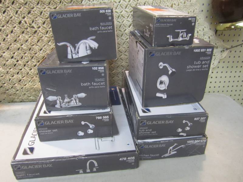 lot 166 image: Lot of 8 Misc Faucets and Tub and S...