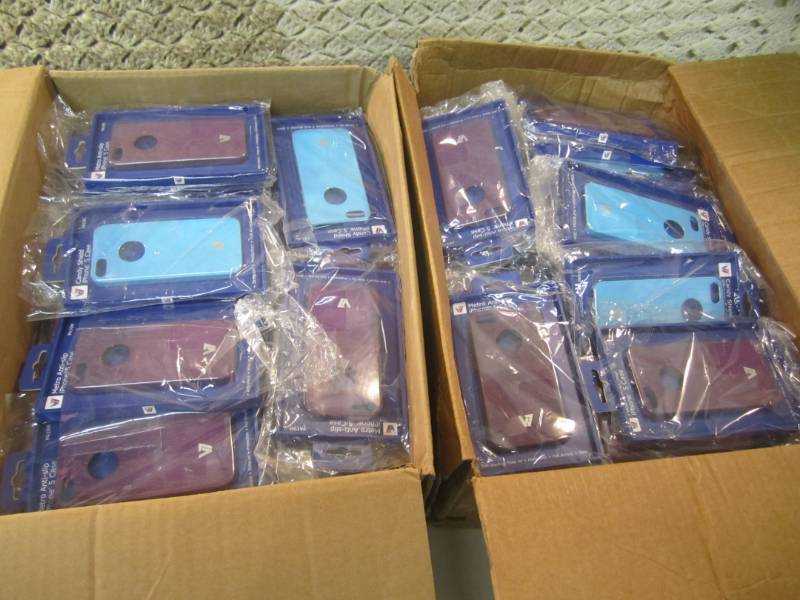 lot 185 image: Lot of 100 iPhone 5 Cases Mix of 2 ...
