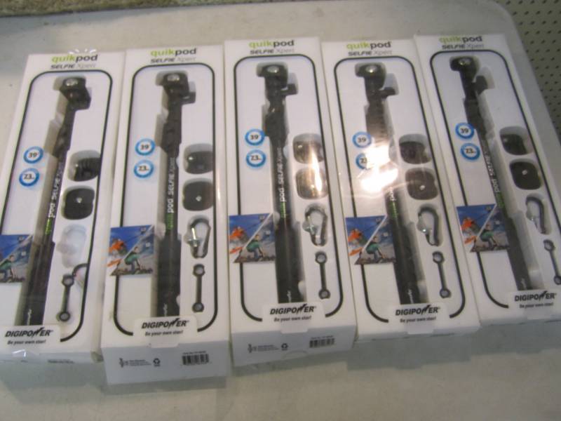 lot 190 image: Lot of 5 Quik Pod Selfie Xpert Stic...