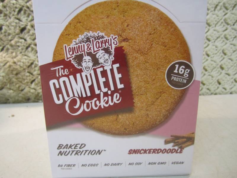 lot 204 image: Box of 12 Large Snickerdoodle Cooki...