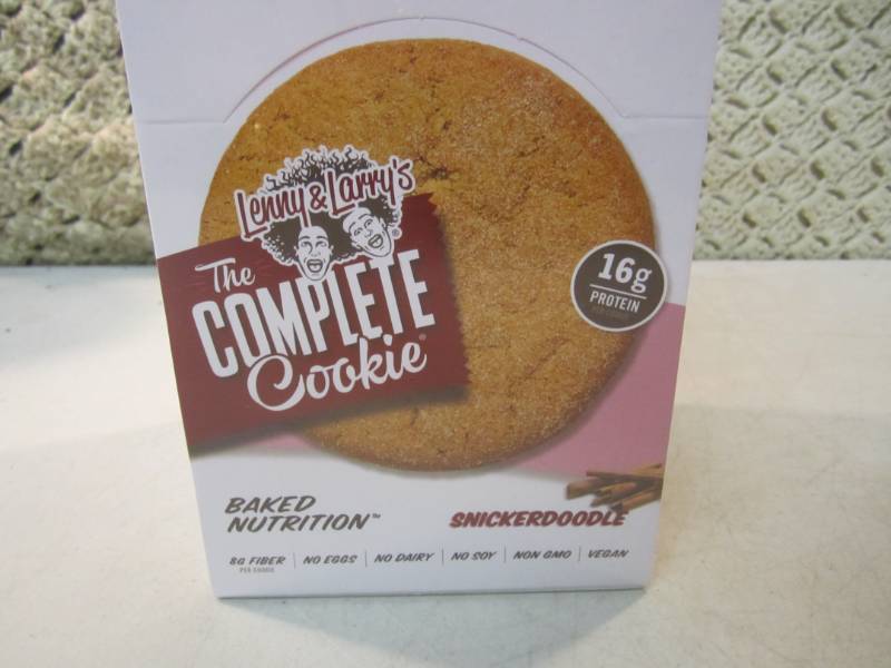 lot 205 image: Box of 12 Large Snickerdoodle Cooki...