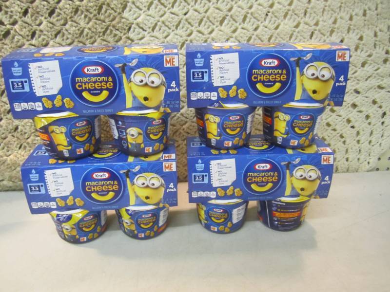 lot 213 image: 4 - 4 Packs of Kraft Macaroni & Che...